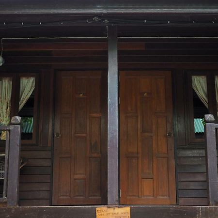 Baan Kong Homestay Phranakhonszi Ajutthaja Kültér fotó