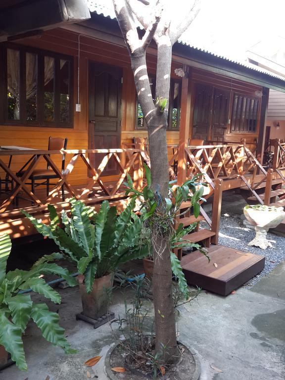 Baan Kong Homestay Phranakhonszi Ajutthaja Kültér fotó