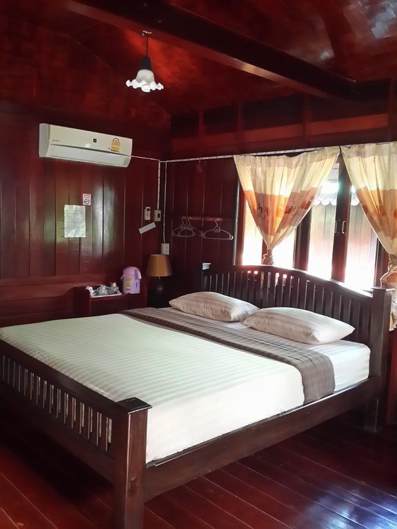 Baan Kong Homestay Phranakhonszi Ajutthaja Kültér fotó